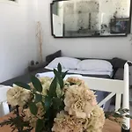 Colosseum Street Home