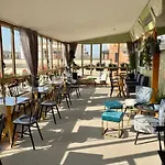 Hotel Tritone