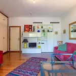 Plaza Cheery Suite