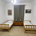 Sr Guest House
