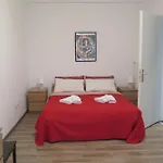 Room Casavostra 2