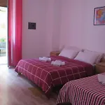 Room Casavostra 2