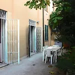 Room Casavostra 2
