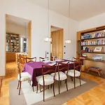 Habitat\'S Navona 4Br Apartment