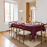 Habitat\'S Navona 4Br Apartment