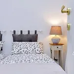 Monti Charming Apartment - Rome Short Let Service