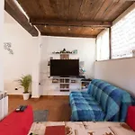 Unicushouse