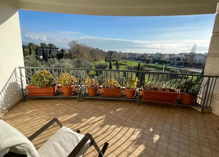 Relaxing Apartment By Ancient Roman Aqueducts