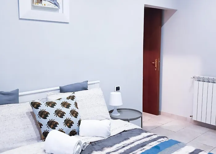 Candia Sweet Home Rome