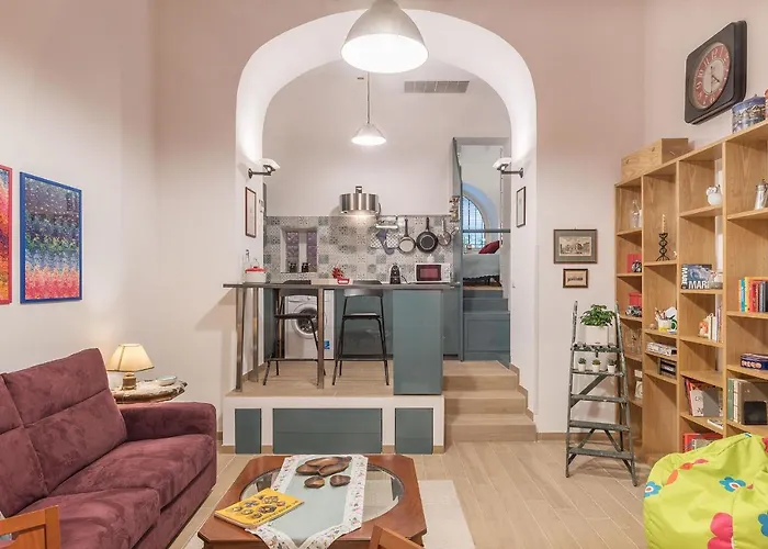 Monti Artistic Flat
