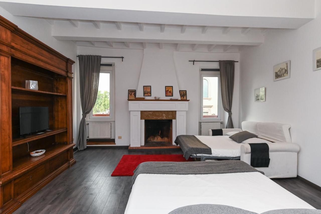 Apartment Gorgeous Trastevere Loft On The River *