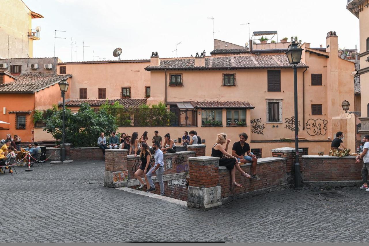 Apartment Gorgeous Trastevere Loft On The River *