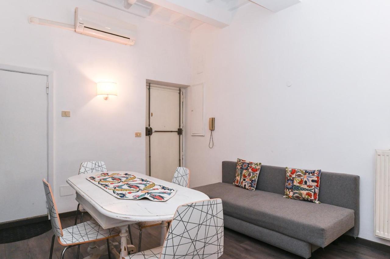 Gorgeous Trastevere Loft On The River *