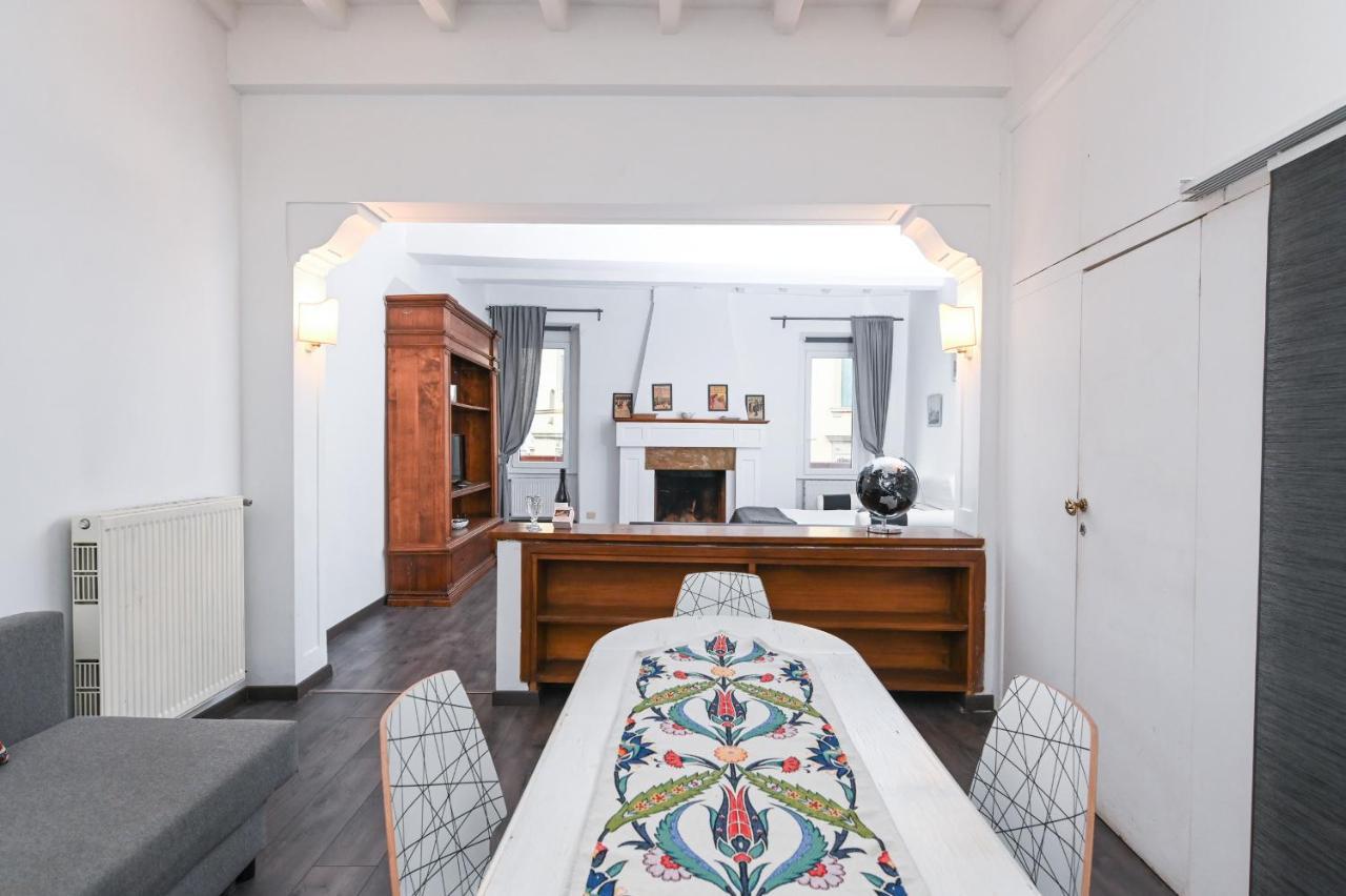 Gorgeous Trastevere Loft On The River Apartment