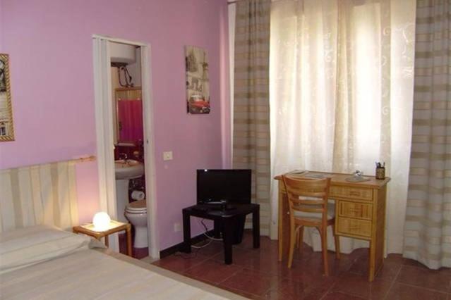 Cosmopolitan Bed & Breakfast *