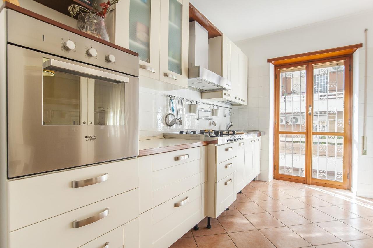 Appartamento Eur Luminous And Large Family Terrace