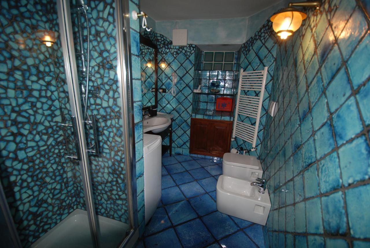 Hemingway House * Rome