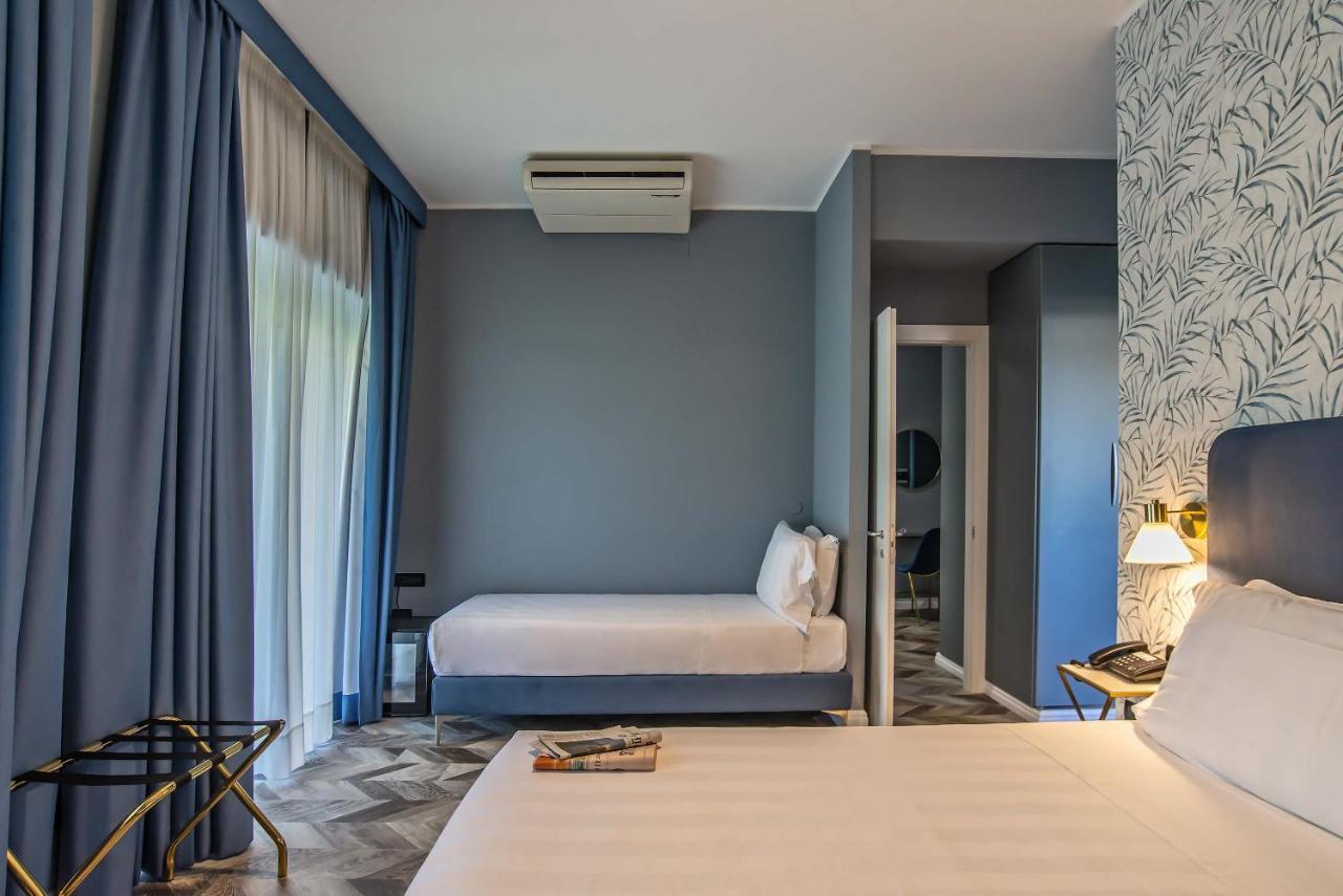 Bloom Hotel 3*