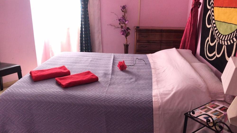Ave Popolo Hostel