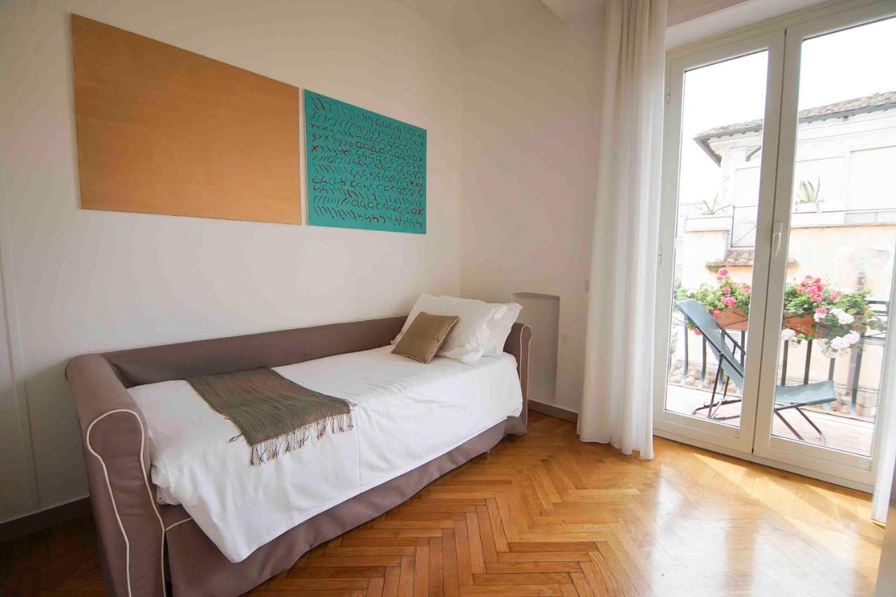 Apartment In Colosseo View Luxury Rome