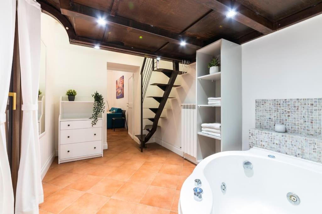 Domus Marina Vacanze Romane-colosseo Apartment Rome