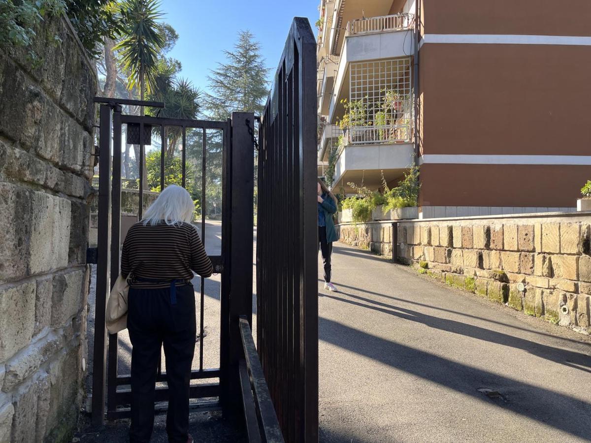 Monolocale A Mostacciano Appartamento Roma
