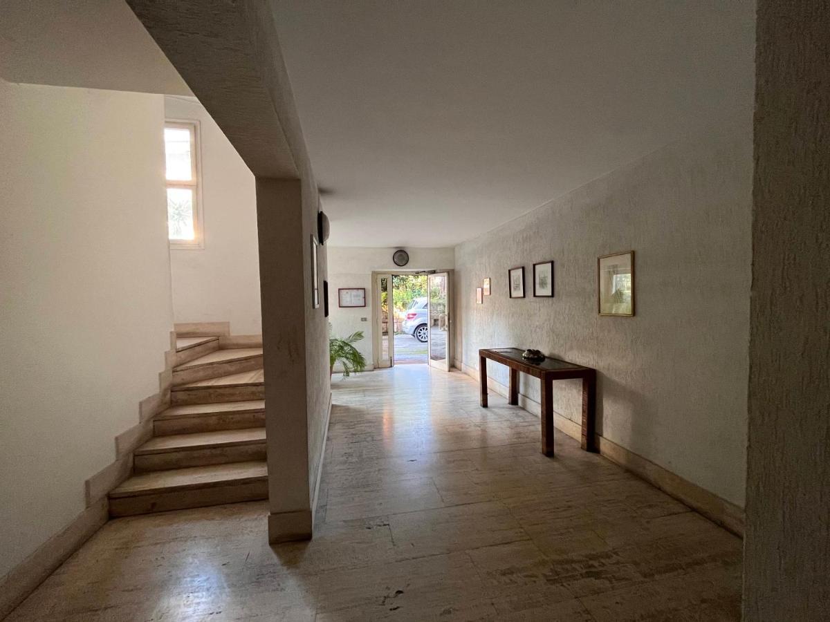Monolocale A Mostacciano Appartamento