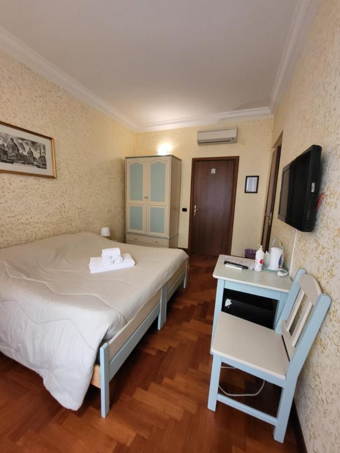 St. Peter's 2* Roma