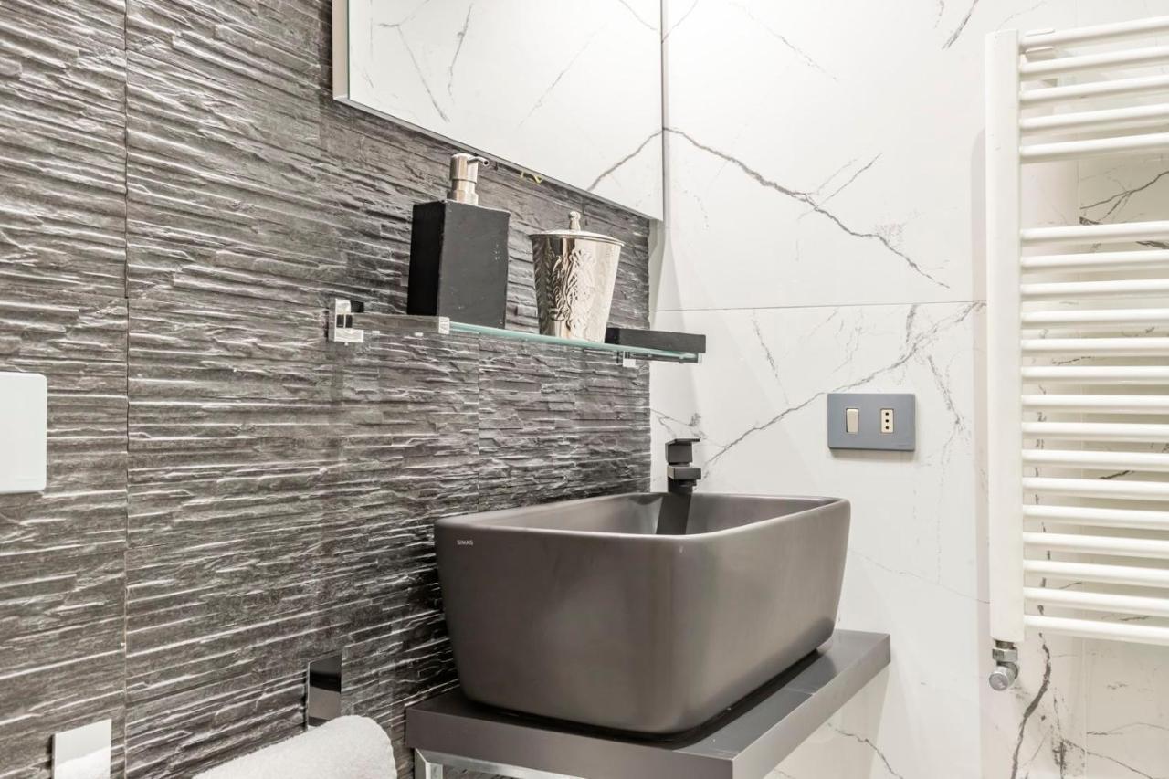 Trevi Luxury Jacuzzi * Roma