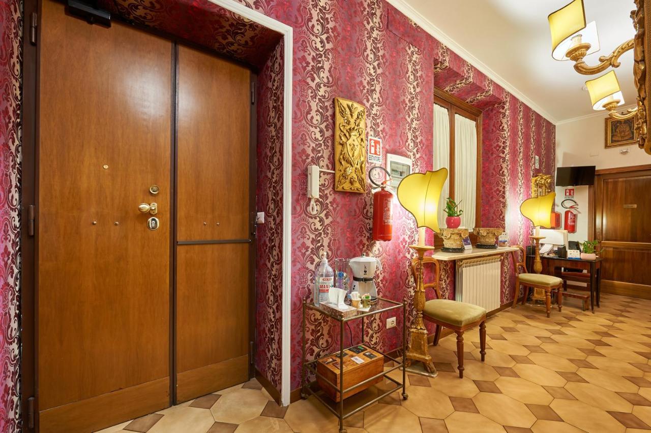 Fabrizio's Bed & Breakfast Rome