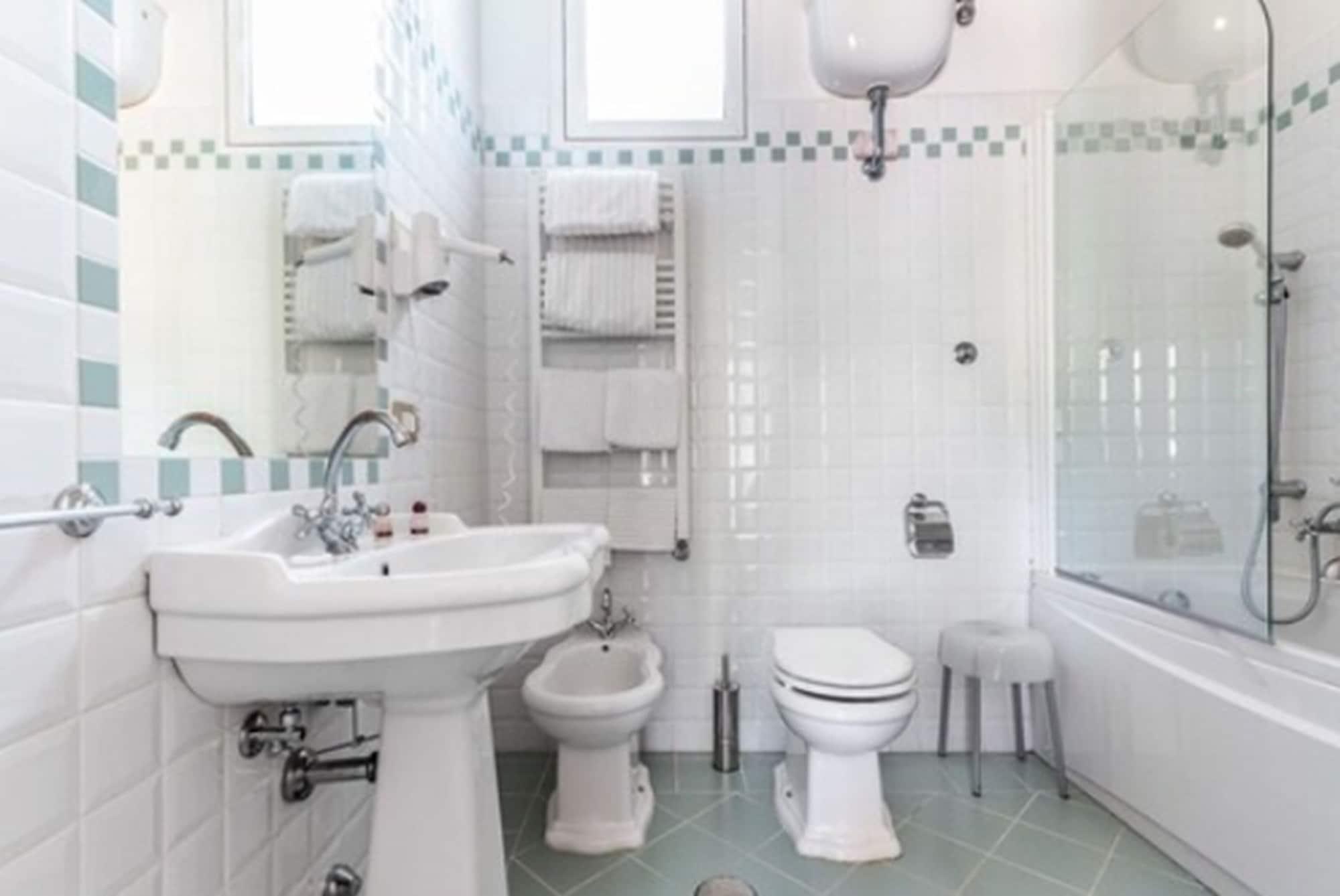 Palazzo Venere 4* Rome