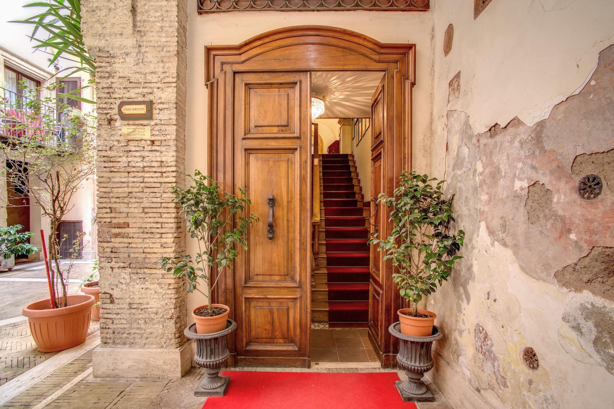 Navona Gallery 3* Rome