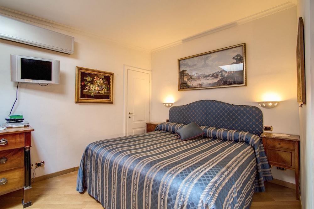 Navona Gallery Bed & Breakfast 3*