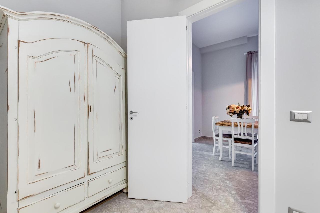 Apartment Trevi Fountain - Shabby - Romedreamhome Rome