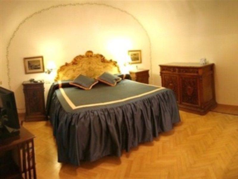 Navona Gallery 3* Rome
