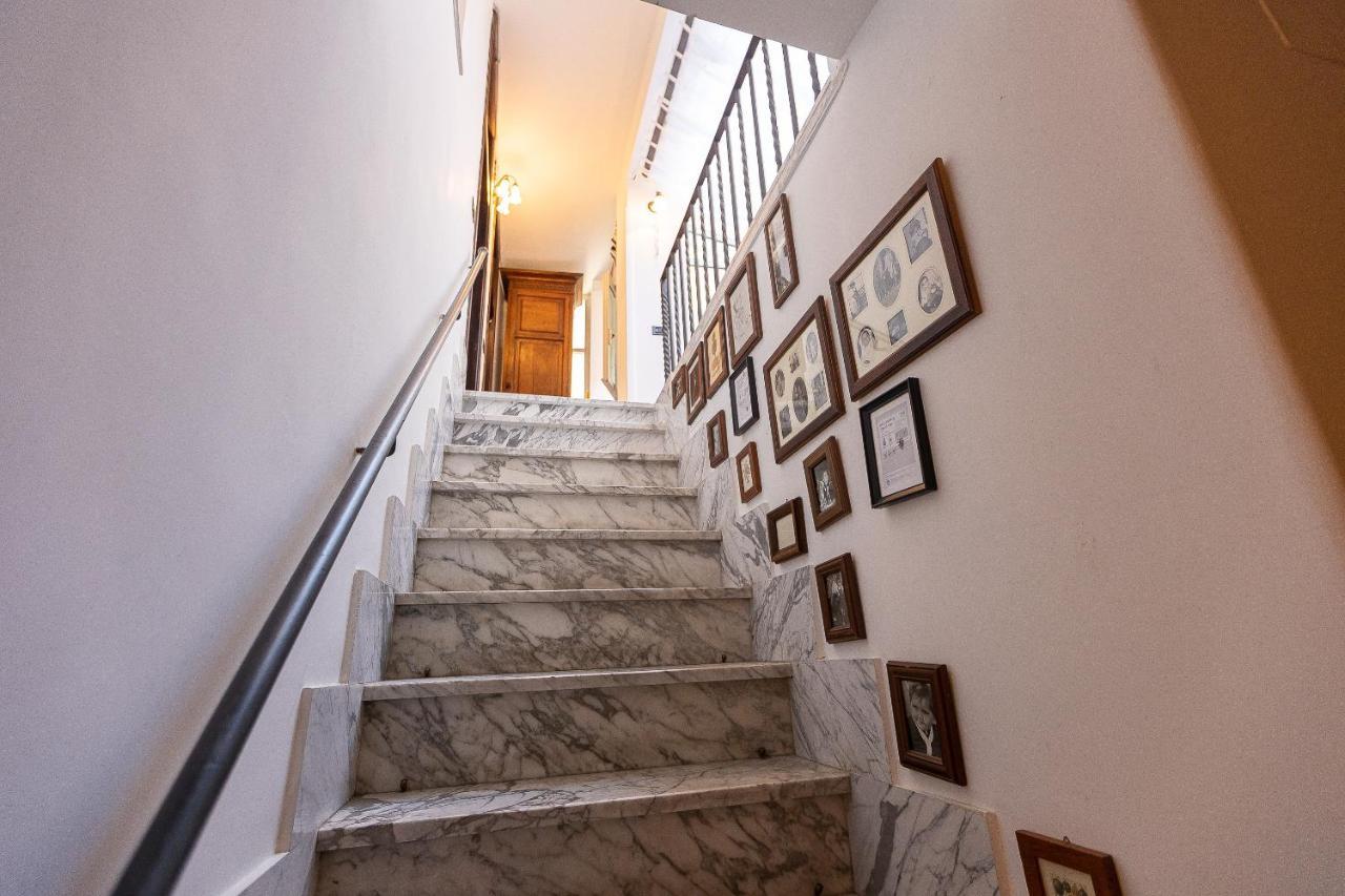 Apartment Lungaretta By In Rome