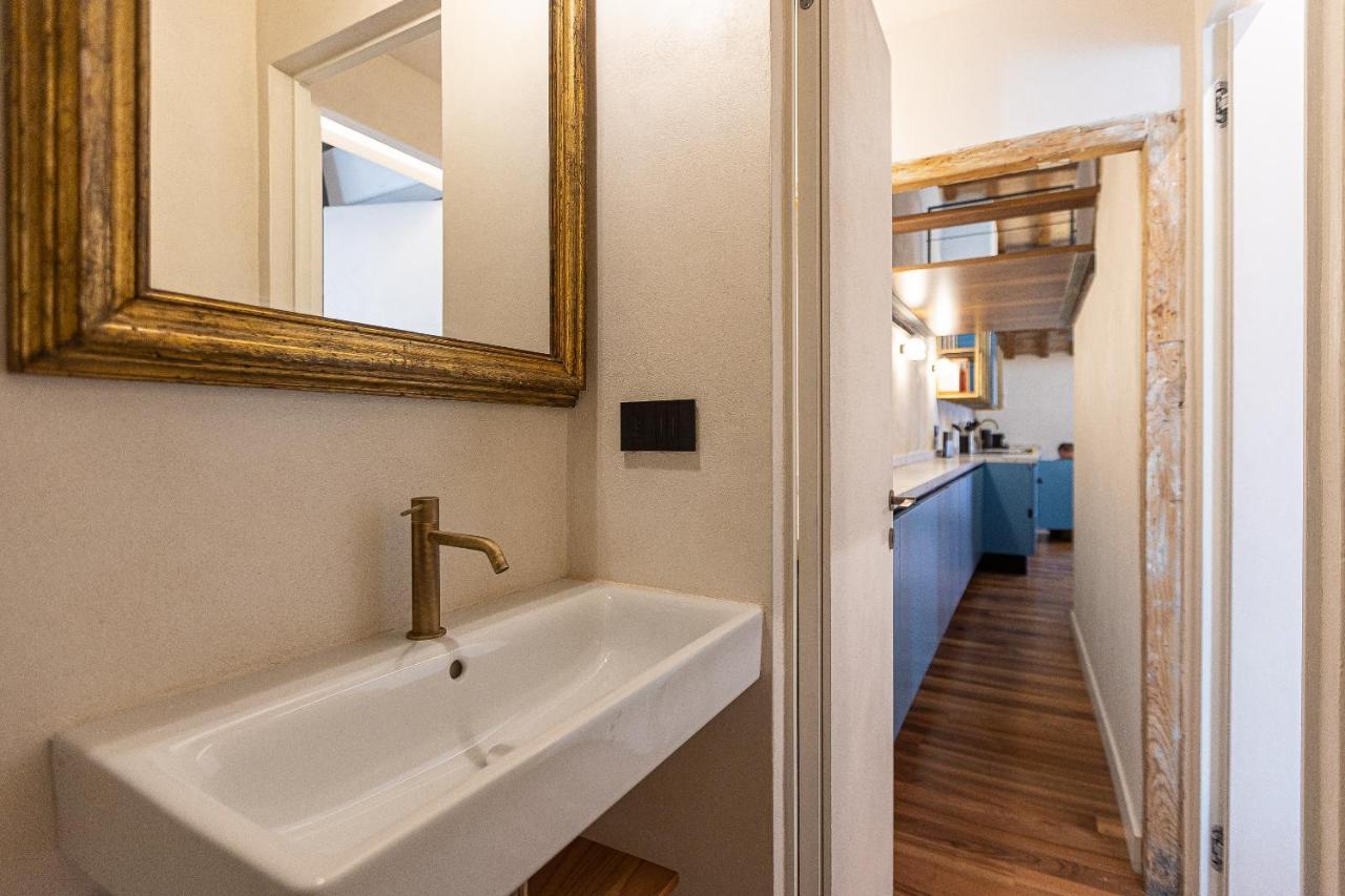 Coronari-rental In Apartment Rome