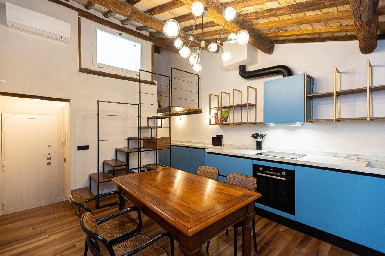 Coronari-rental In * Rome