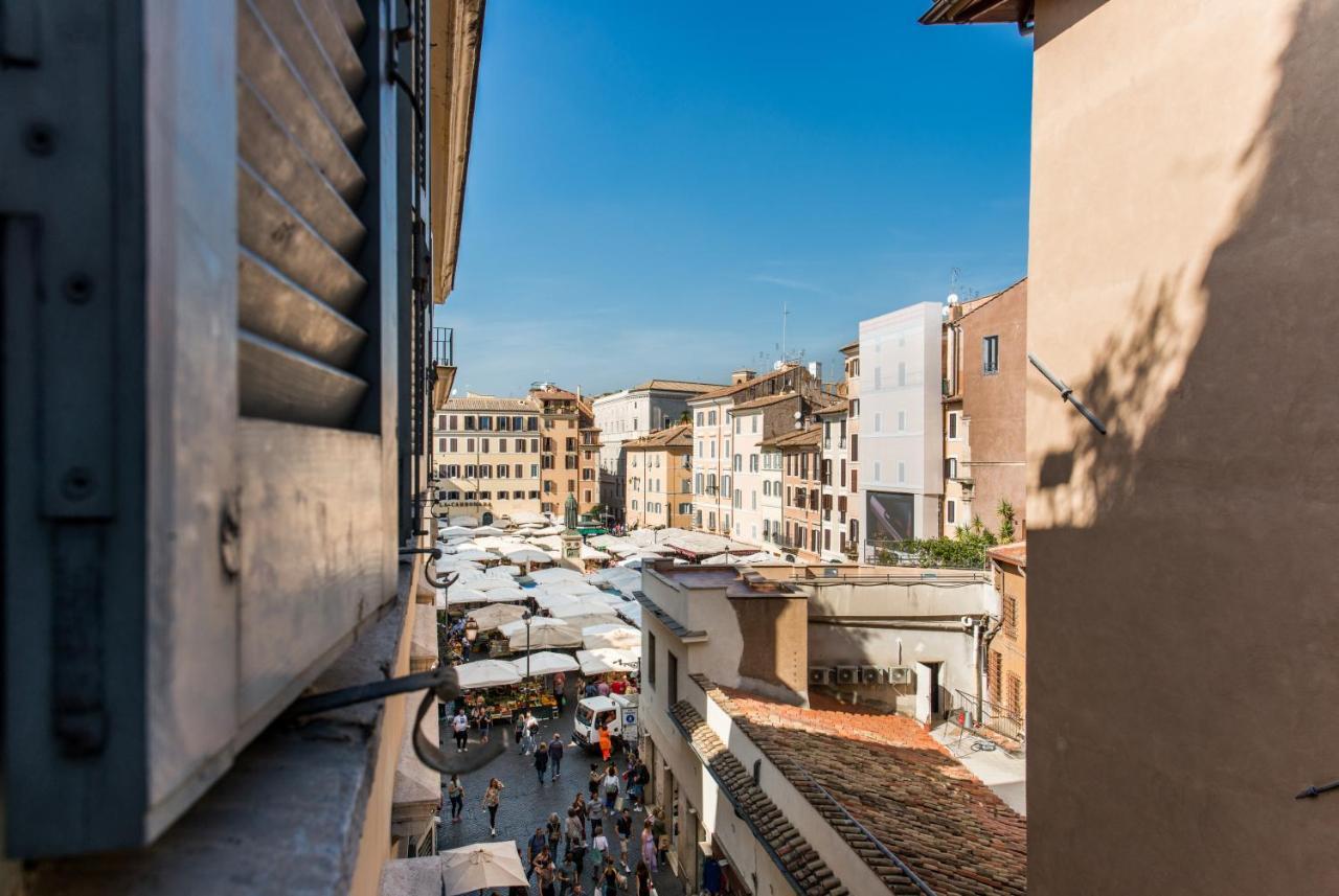 Vicolo Delle Grotte Rome