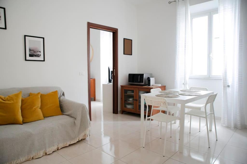 A Comfortable For In San Lorenzo Apartment
