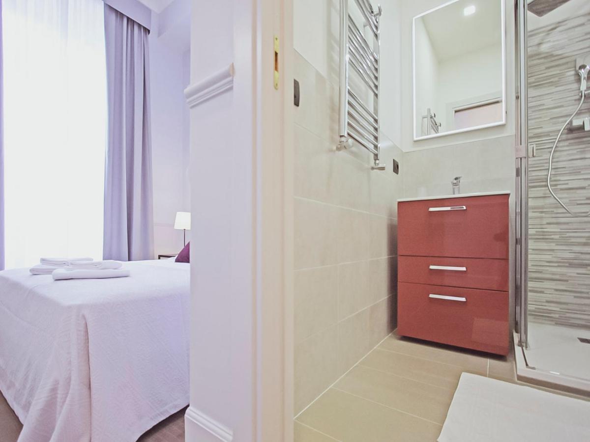 Gemini Navona Guest house 2*