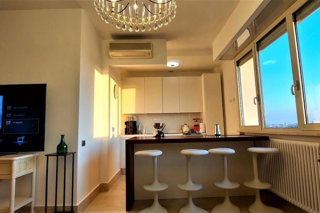 Penthouse Near Rome, Free Parking. Appartamento *