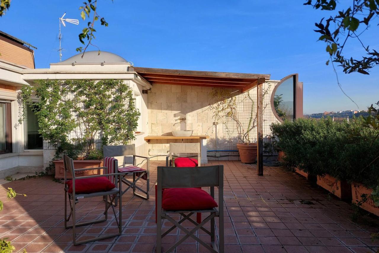 Beautiful Loft In Ponte Milvio With Terrace Apartment *