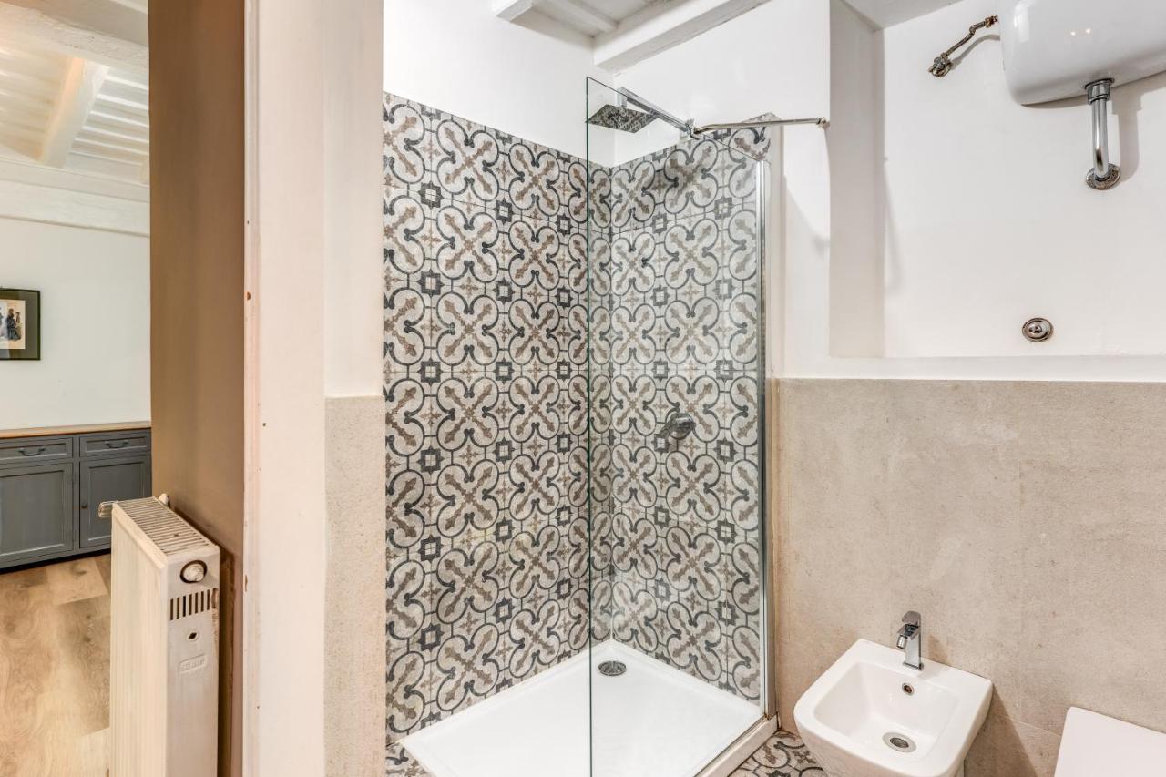 Lovely Spacious Near The Colosseum