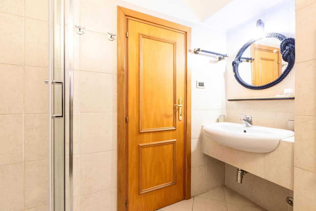 Toniolo Two Bedroom Two Bath Apartment Rome