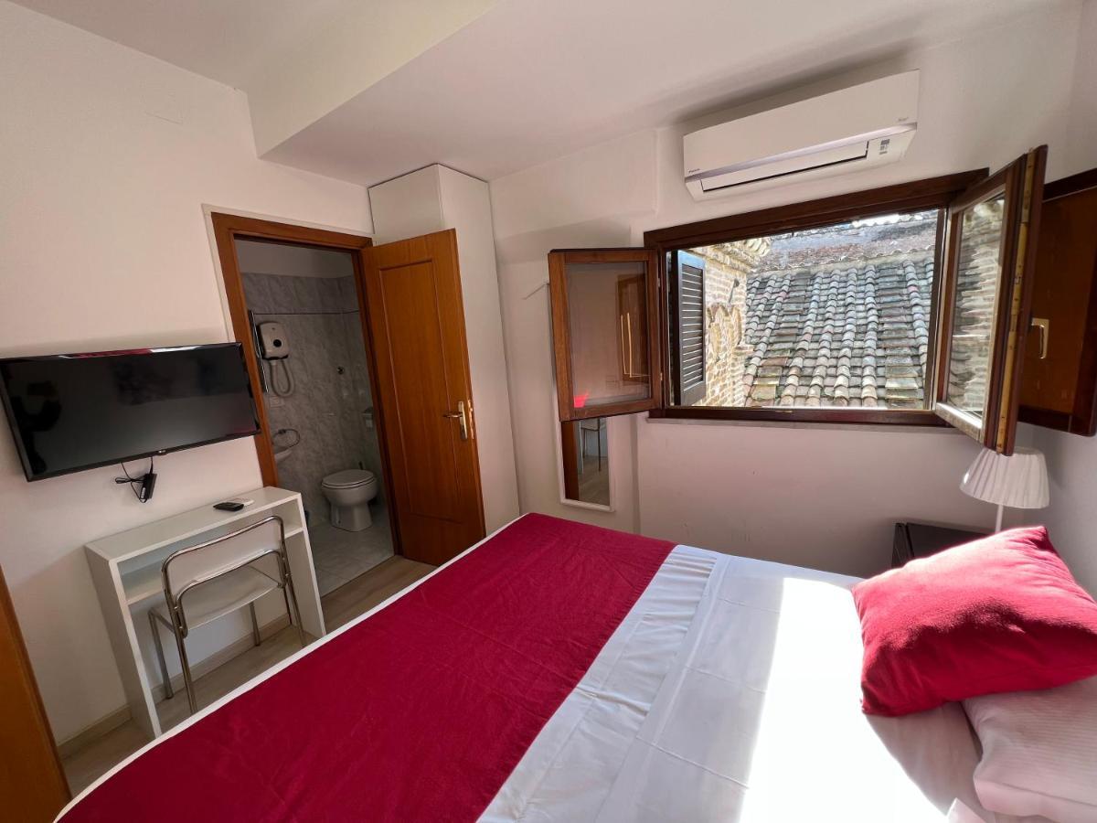 Minerva Monks Guest house