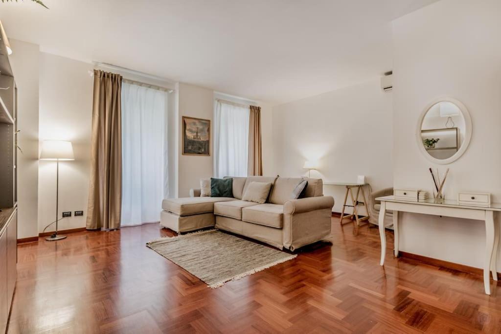 Apartment Casa Del Borgo Elegant 200 M From The Vatican 8/pax *