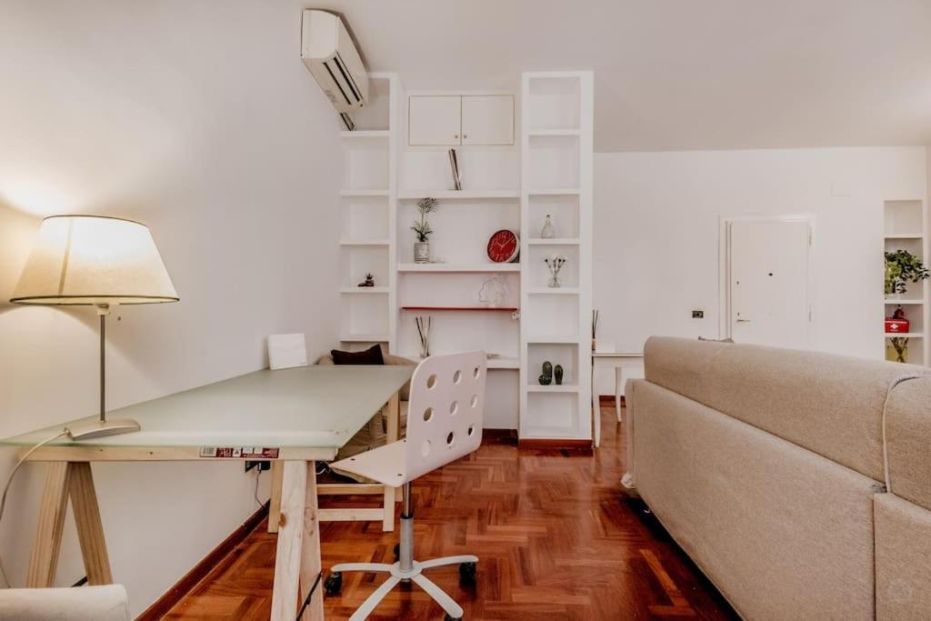 Apartment Casa Del Borgo Elegant 200 M From The Vatican 8/pax Rome