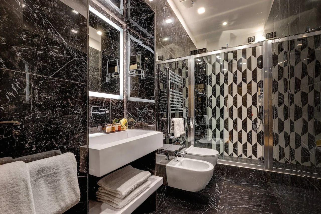 Dharma Boutique & 4* Rome