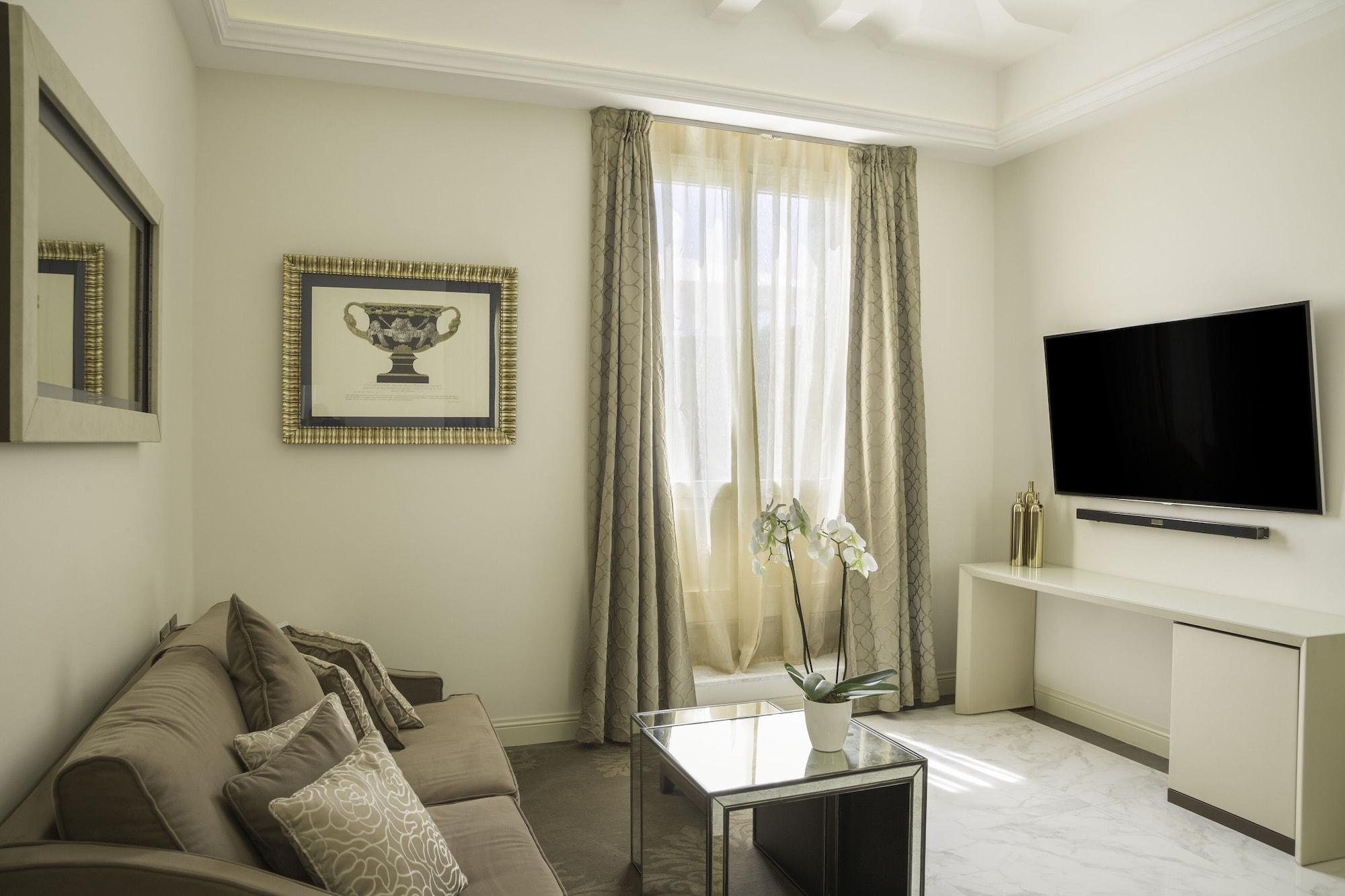 Aleph Hotel, Curio Collection By Hilton Hotel Rome